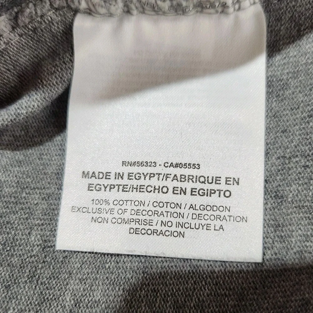 Nike Sportswear NSW Text Chenille Patch Logo Carbon Heather Grey Shirt Sz Medium - Picture 7 of 7